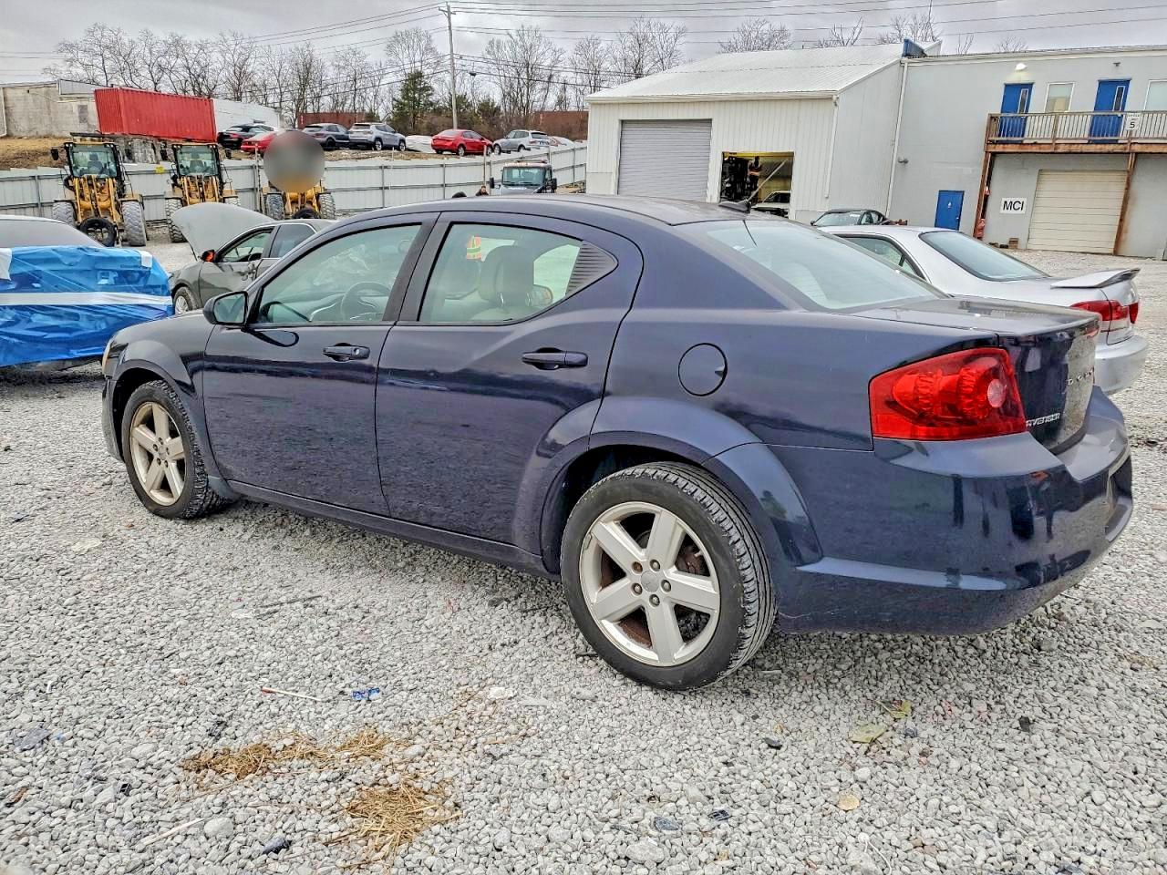 2012 DODGE AVENGER SXT photo 2