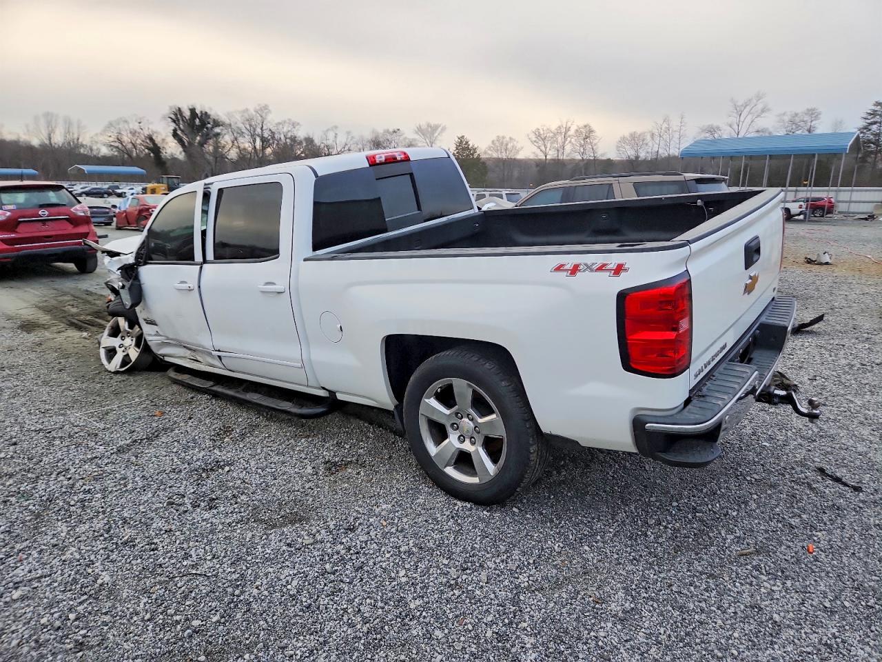 2016 CHEVROLET SILVERADO K1500 LT photo 2
