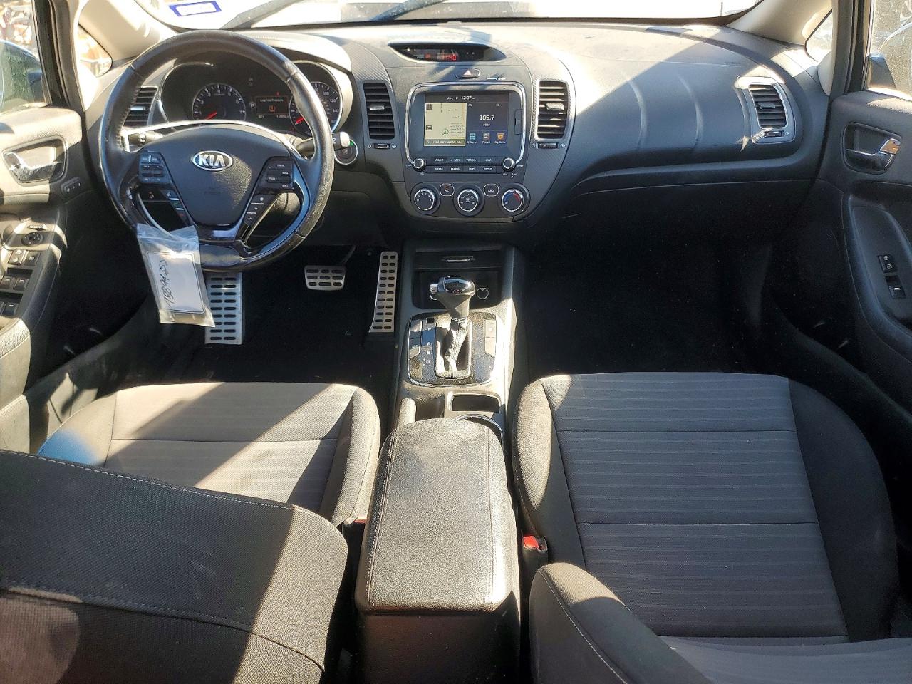 2017 KIA FORTE LX photo 15