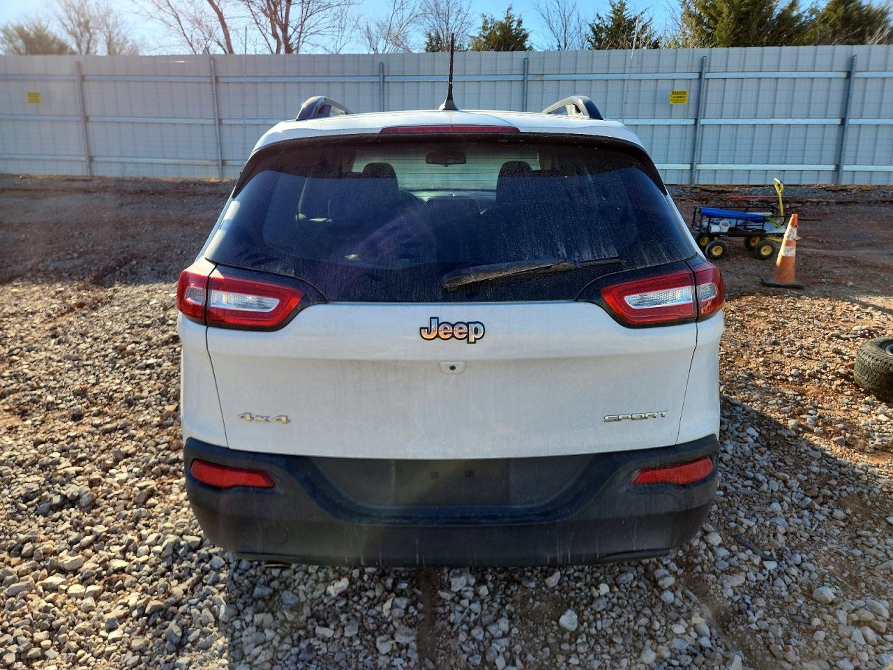 2015 JEEP CHEROKEE SPORT photo 6