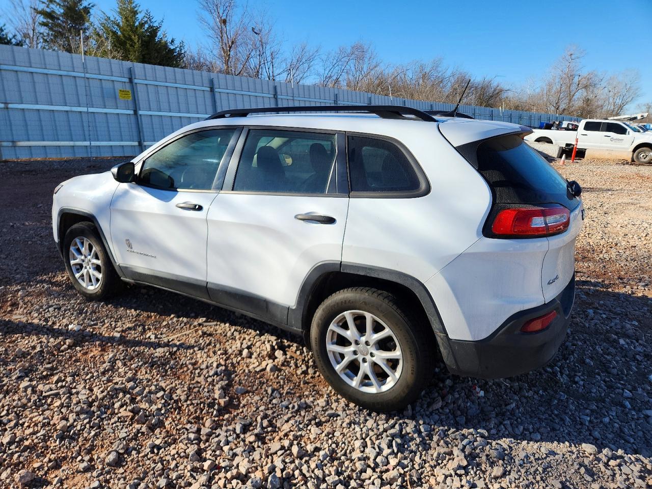 2015 JEEP CHEROKEE SPORT photo 2