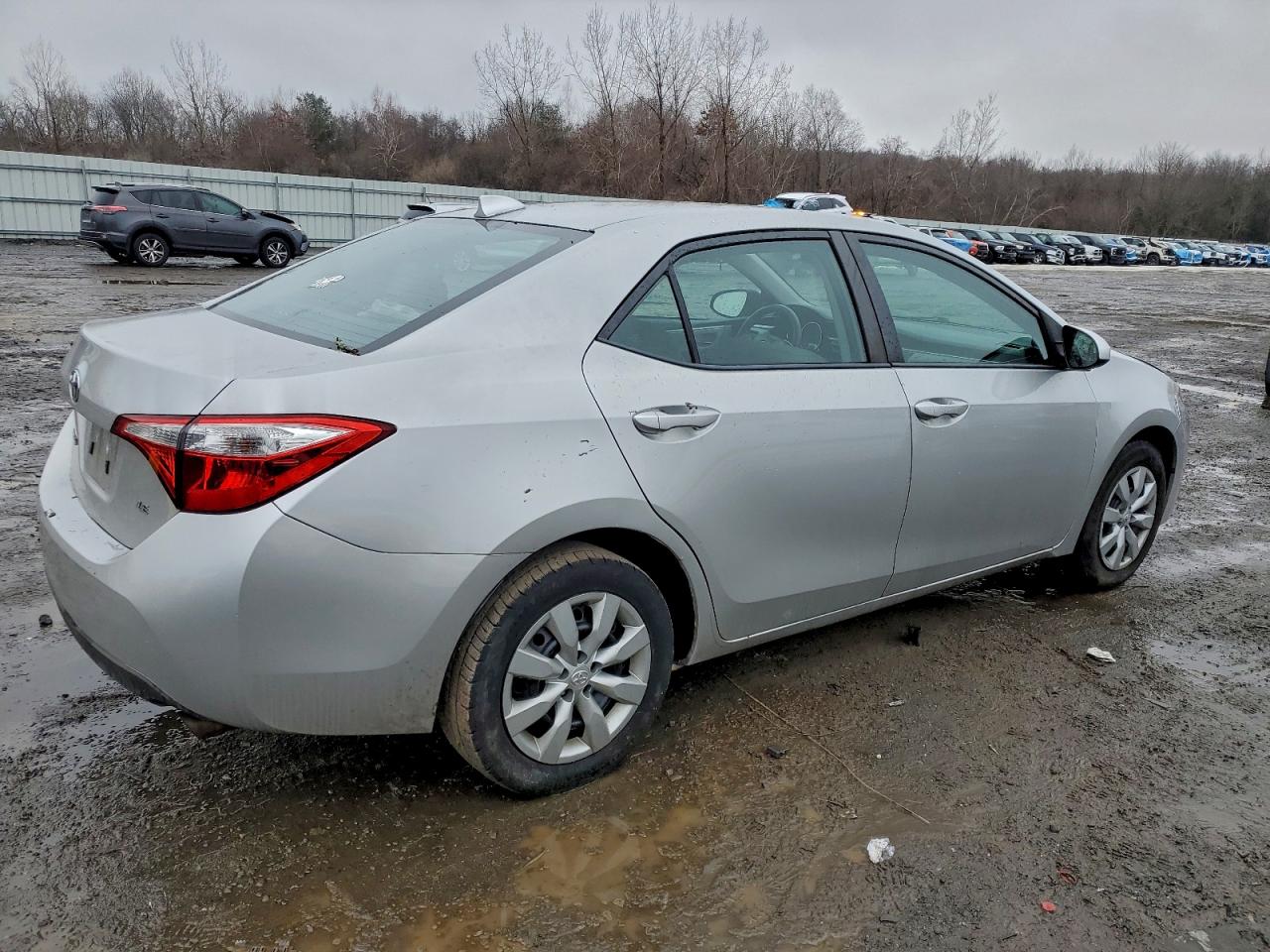 2014 TOYOTA COROLLA L photo 3