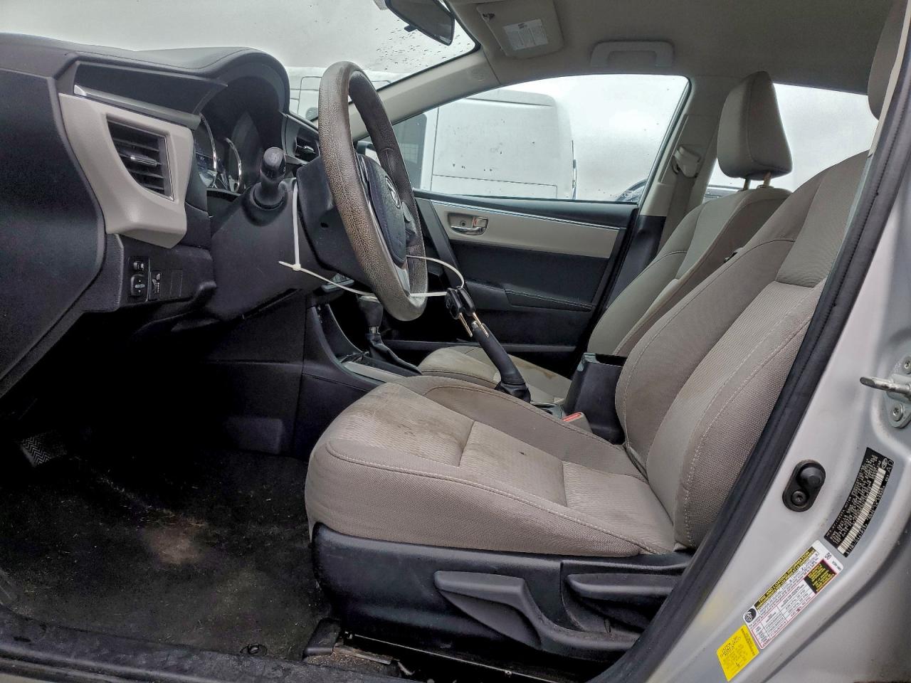 2014 TOYOTA COROLLA L photo 7