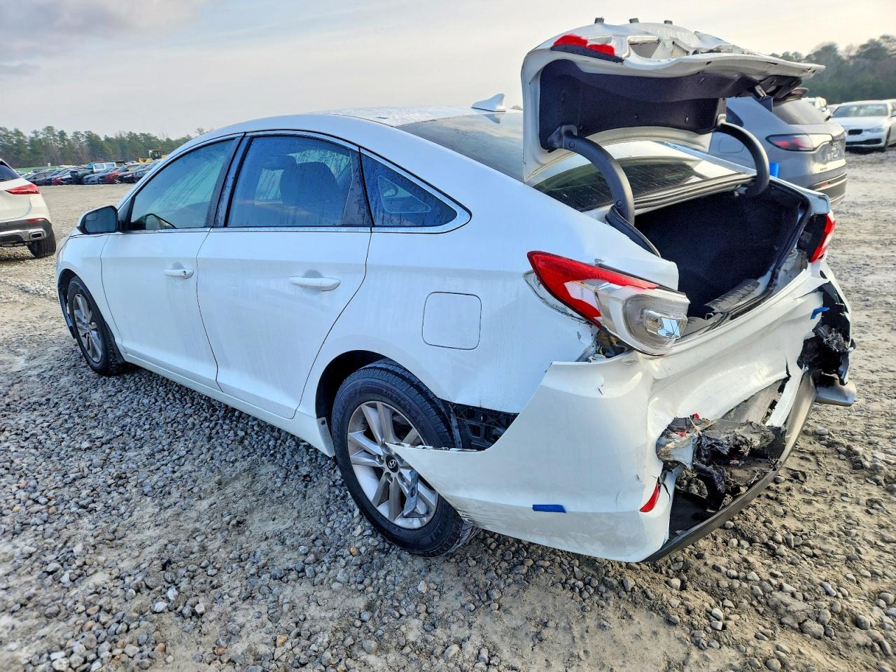 2016 HYUNDAI SONATA SE photo 4