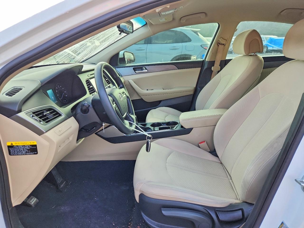 2016 HYUNDAI SONATA SE photo 19
