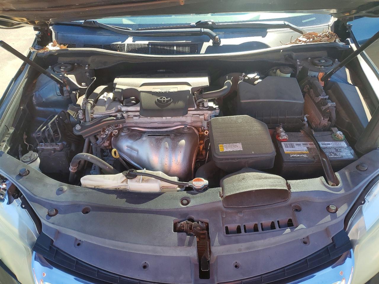 2016 TOYOTA CAMRY LE photo 31