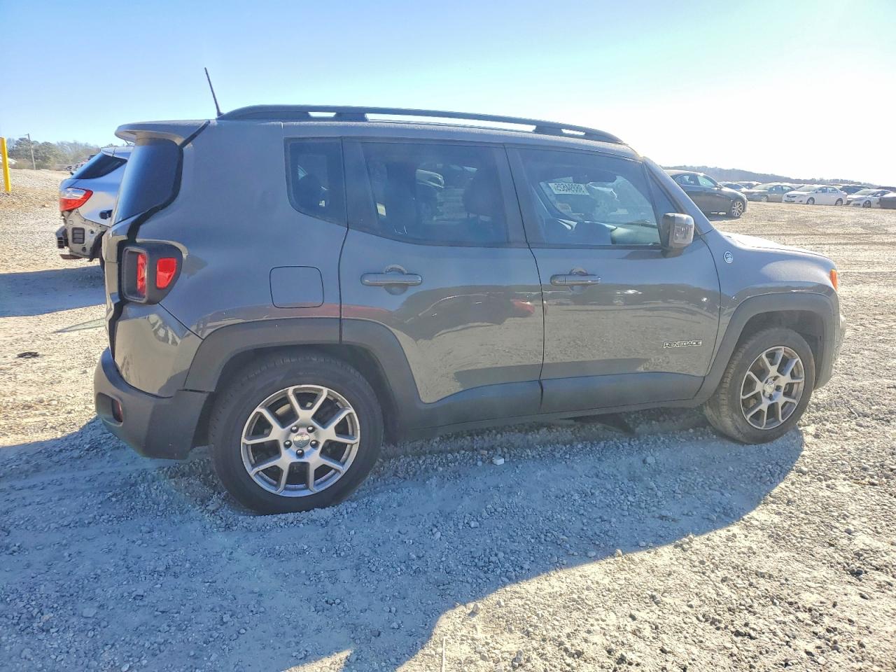 2019 JEEP RENEGADE LATITUDE photo 5
