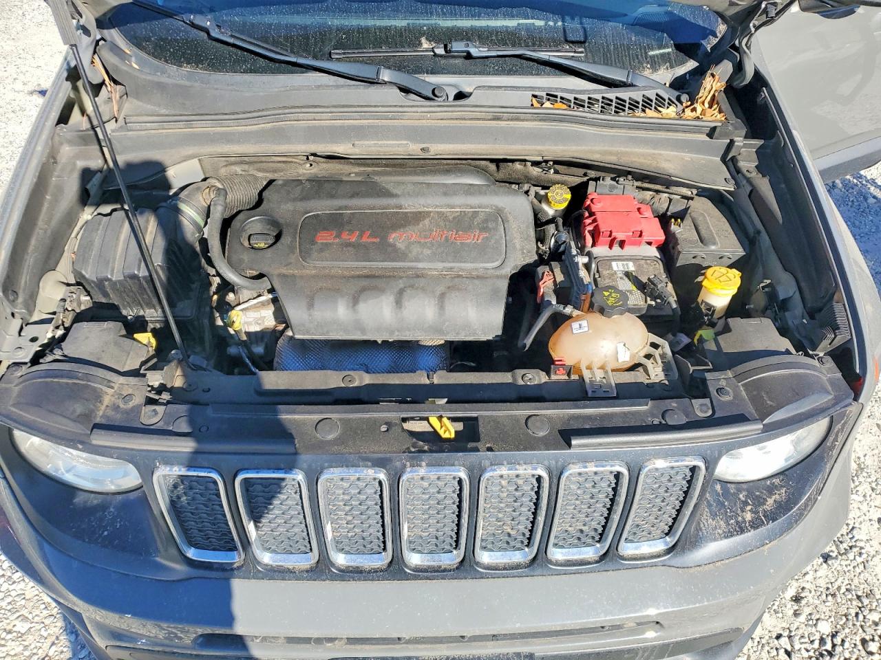 2019 JEEP RENEGADE LATITUDE photo 21