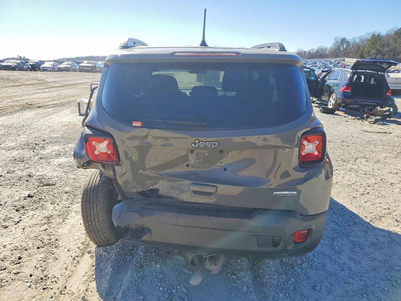 2019 JEEP RENEGADE LATITUDE photo 11