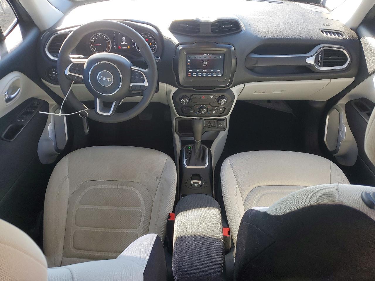 2019 JEEP RENEGADE LATITUDE photo 15