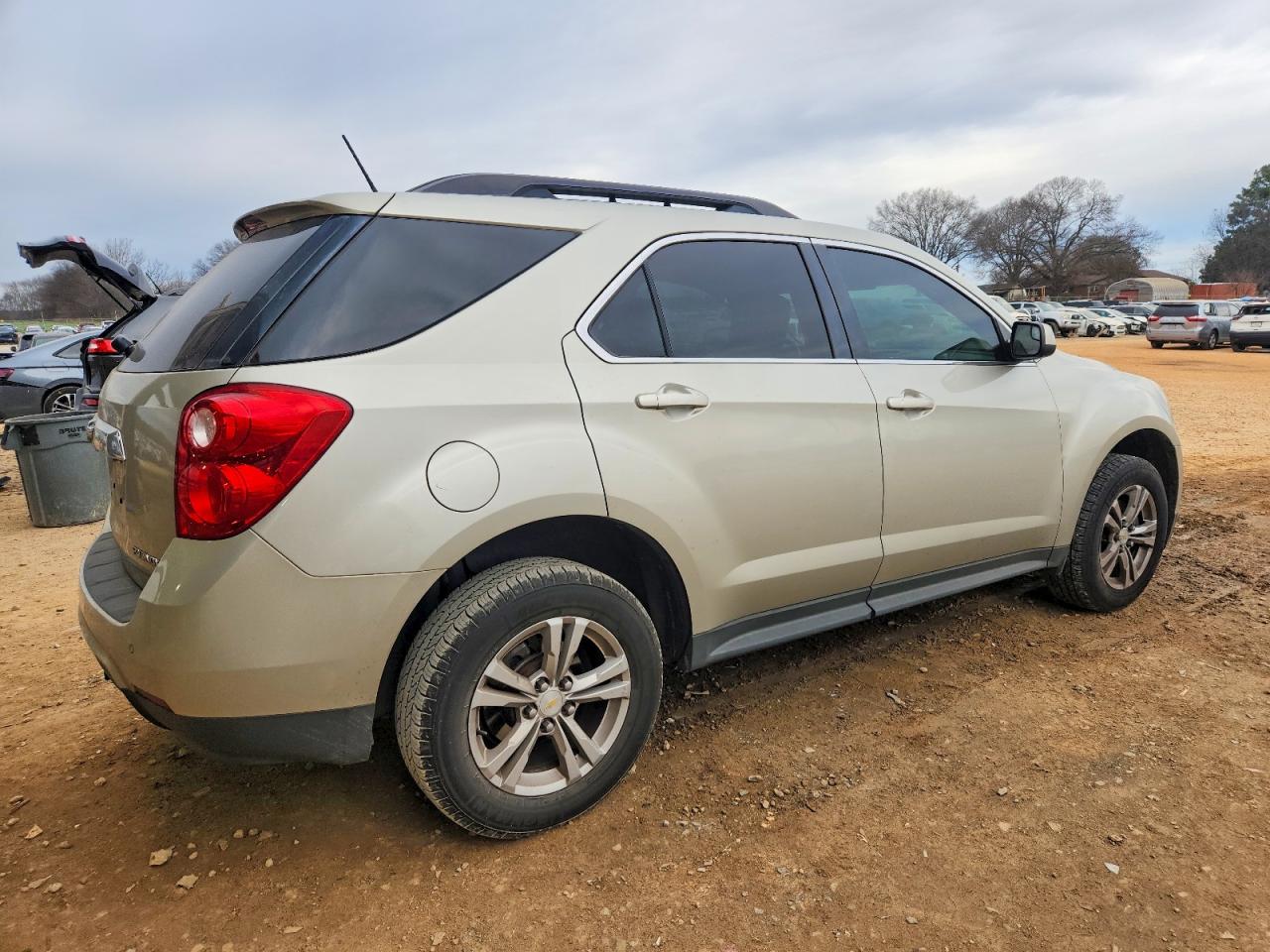 2013 CHEVROLET EQUINOX LT photo 5