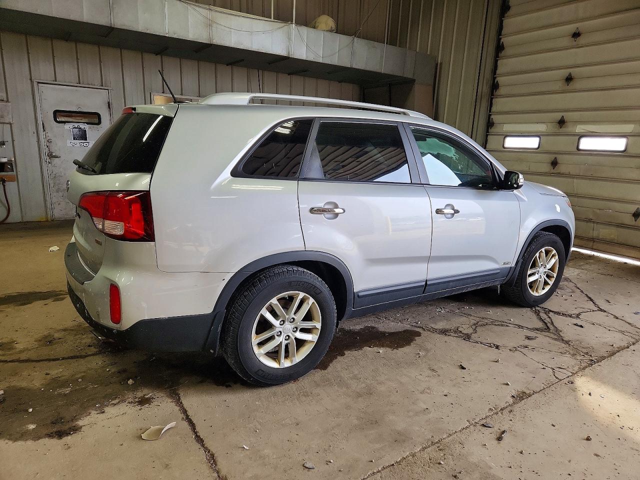 2014 KIA SORENTO LX photo 5