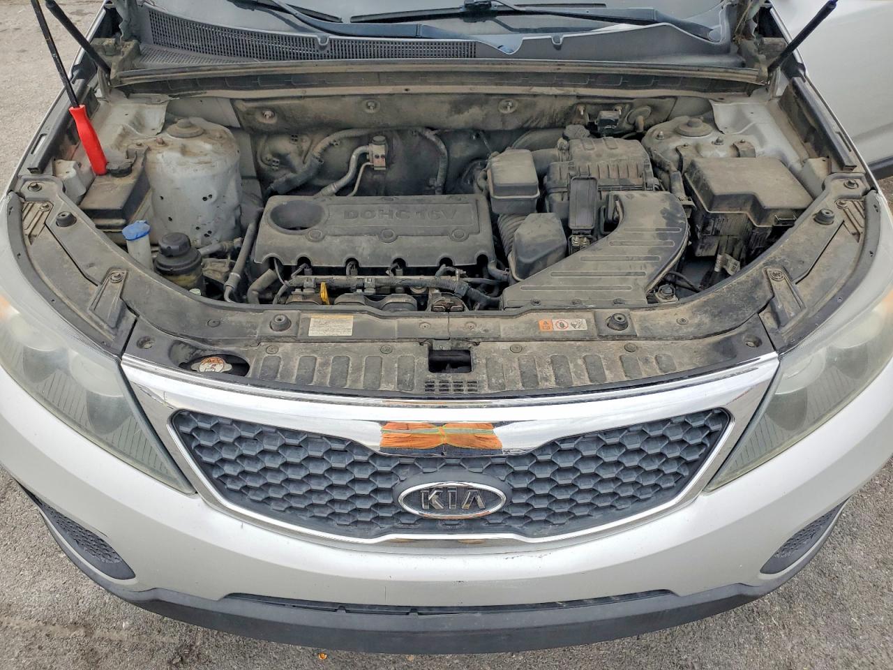 2013 KIA SORENTO LX photo 11