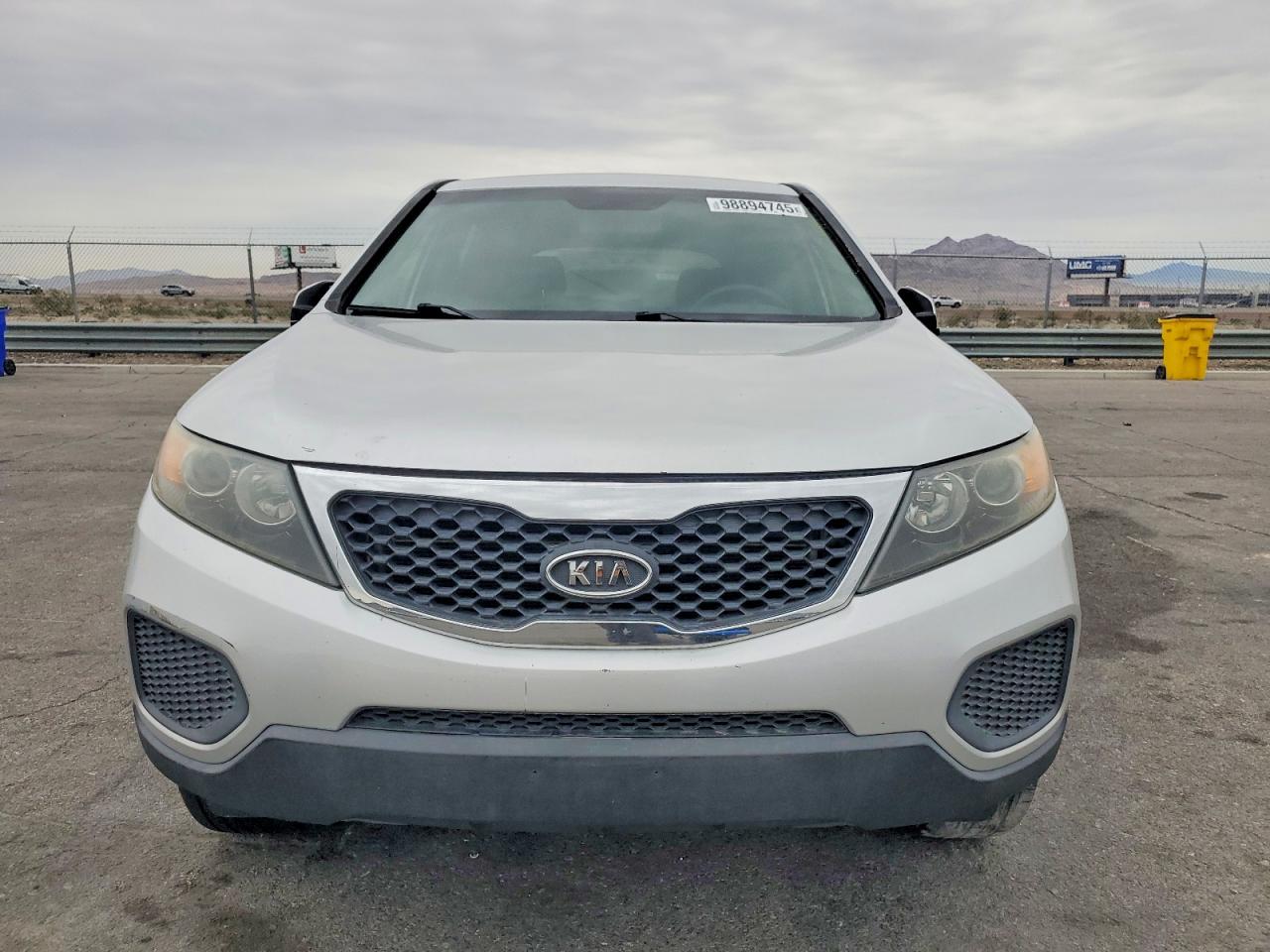 2013 KIA SORENTO LX photo 5