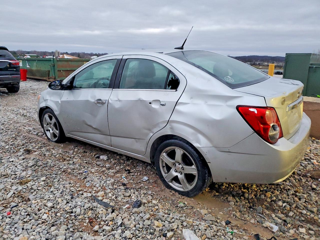 2012 CHEVROLET SONIC LTZ photo 4