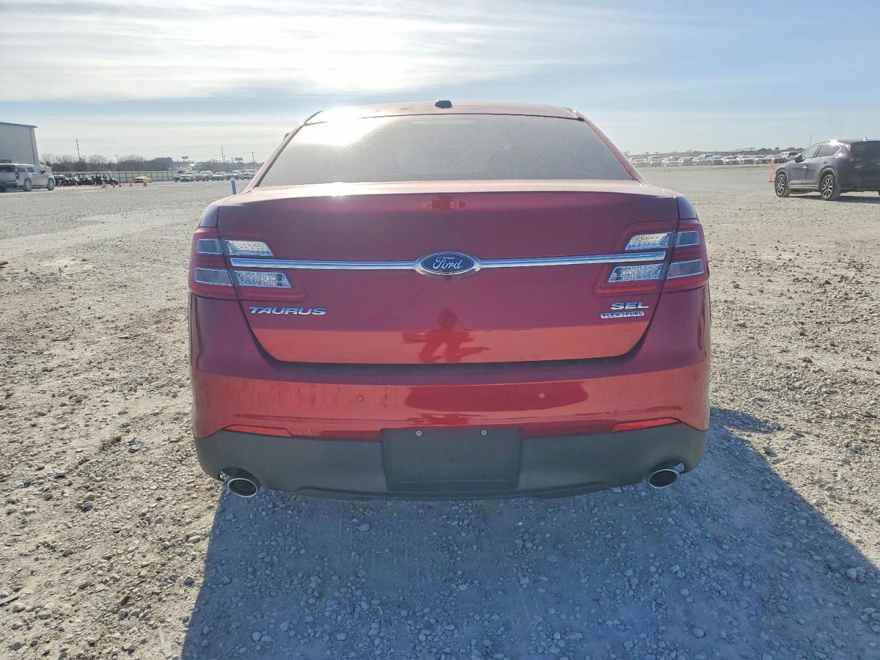 2015 FORD TAURUS SEL photo 6