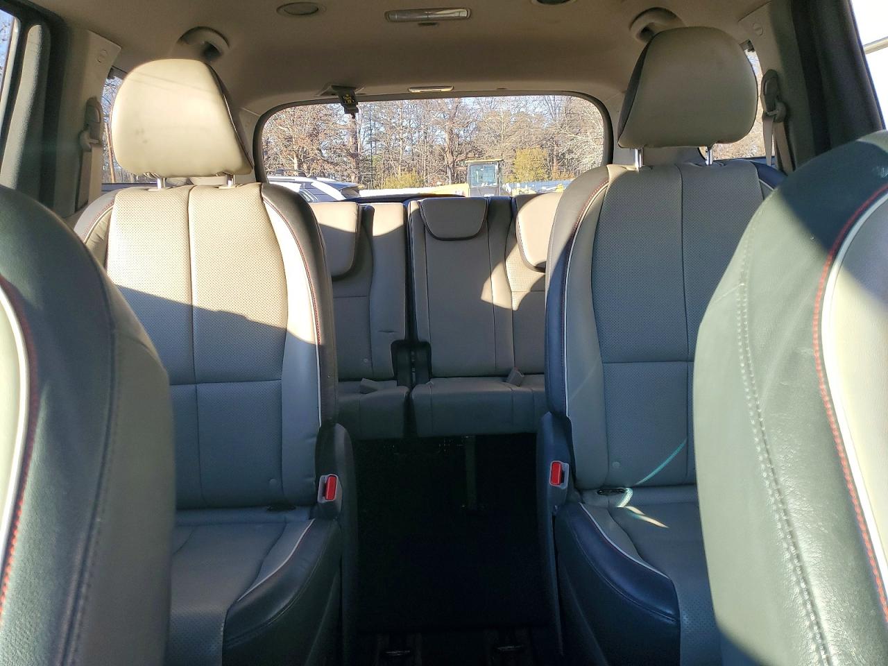 2016 KIA SEDONA EX photo 10