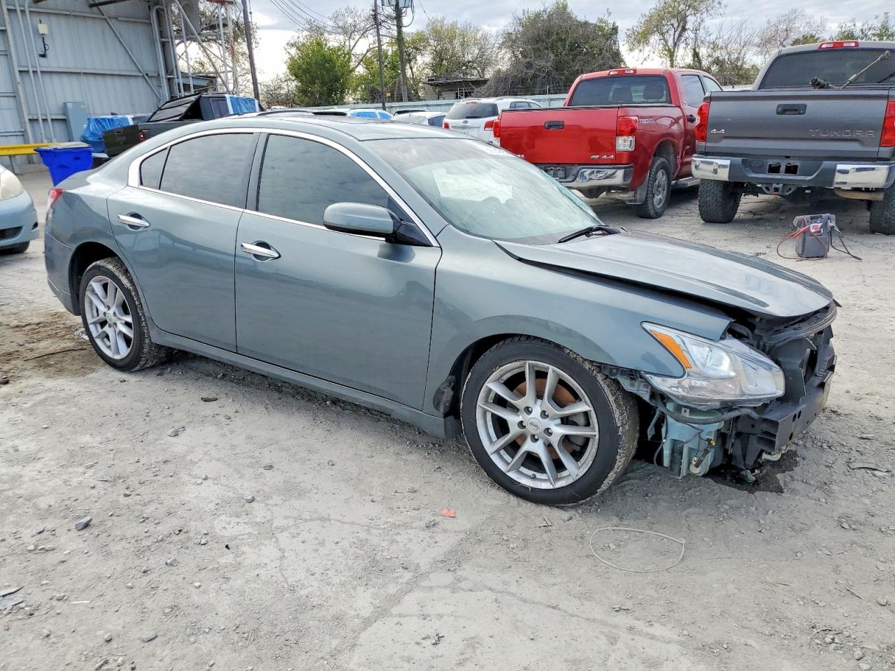 2010 NISSAN MAXIMA S photo 7
