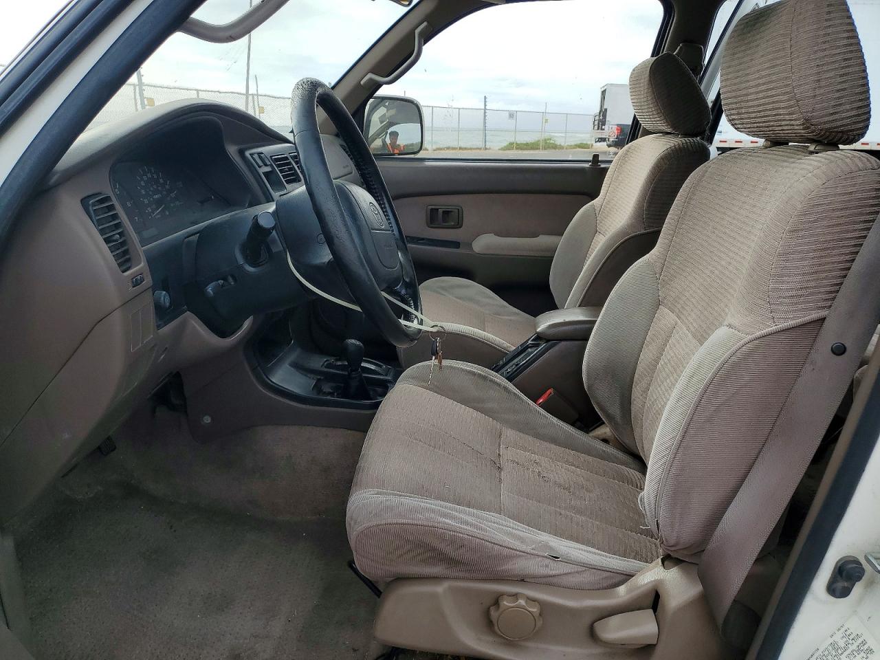 1997 TOYOTA 4RUNNER SR5 photo 19