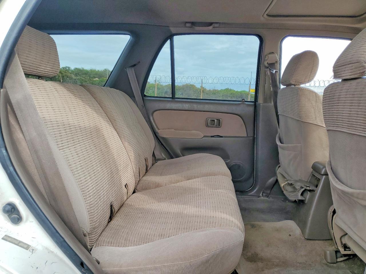 1997 TOYOTA 4RUNNER SR5 photo 31