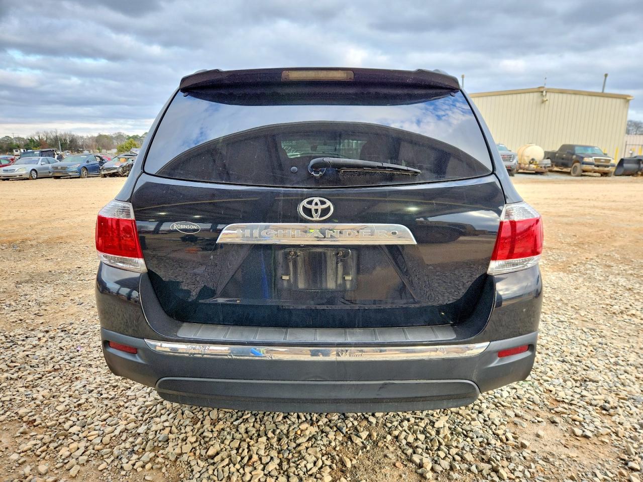 2011 TOYOTA HIGHLANDER BASE photo 6