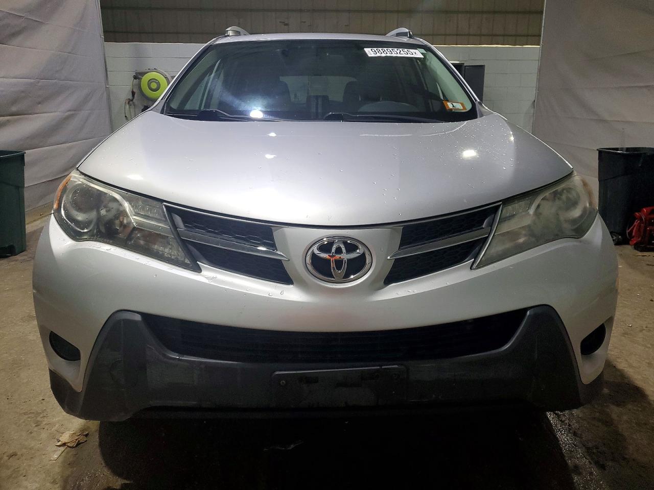 2015 TOYOTA RAV4 LE photo 9