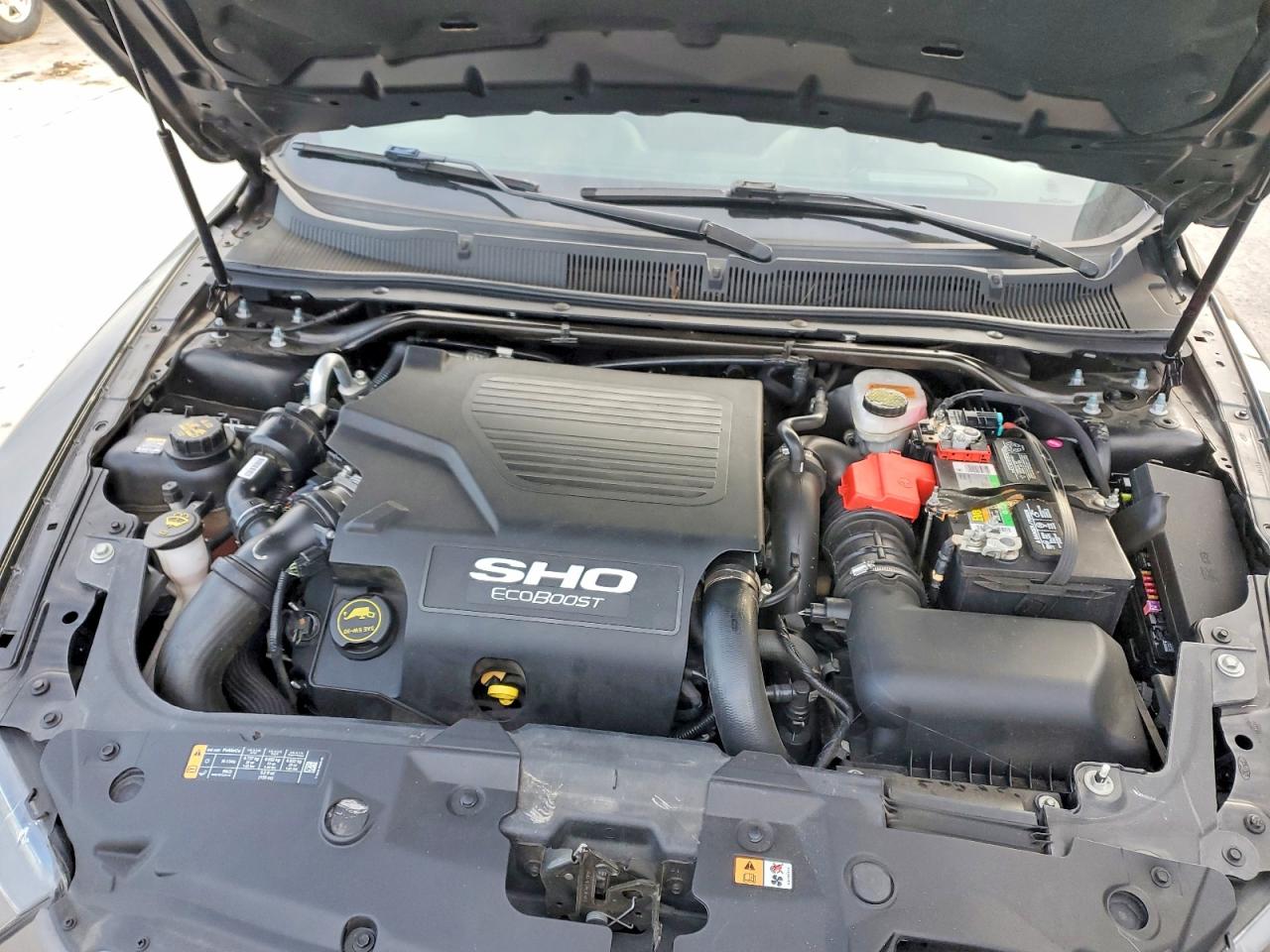 2018 FORD TAURUS SHO photo 31