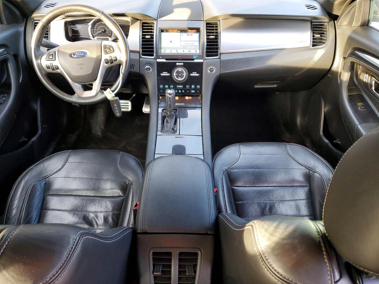 2018 FORD TAURUS SHO photo 22