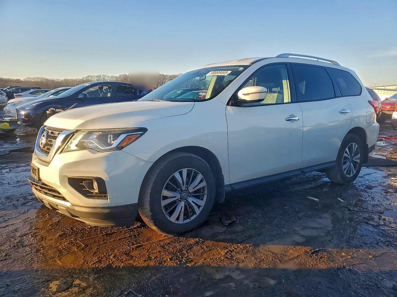2017 NISSAN PATHFINDER S photo 2
