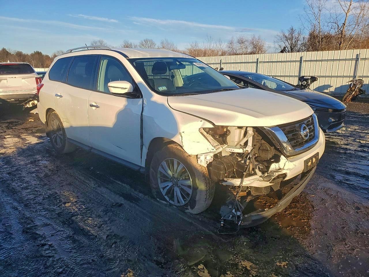 2017 NISSAN PATHFINDER S photo 7