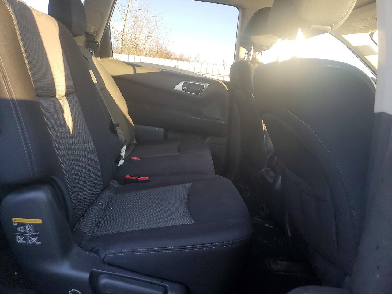 2017 NISSAN PATHFINDER S photo 19