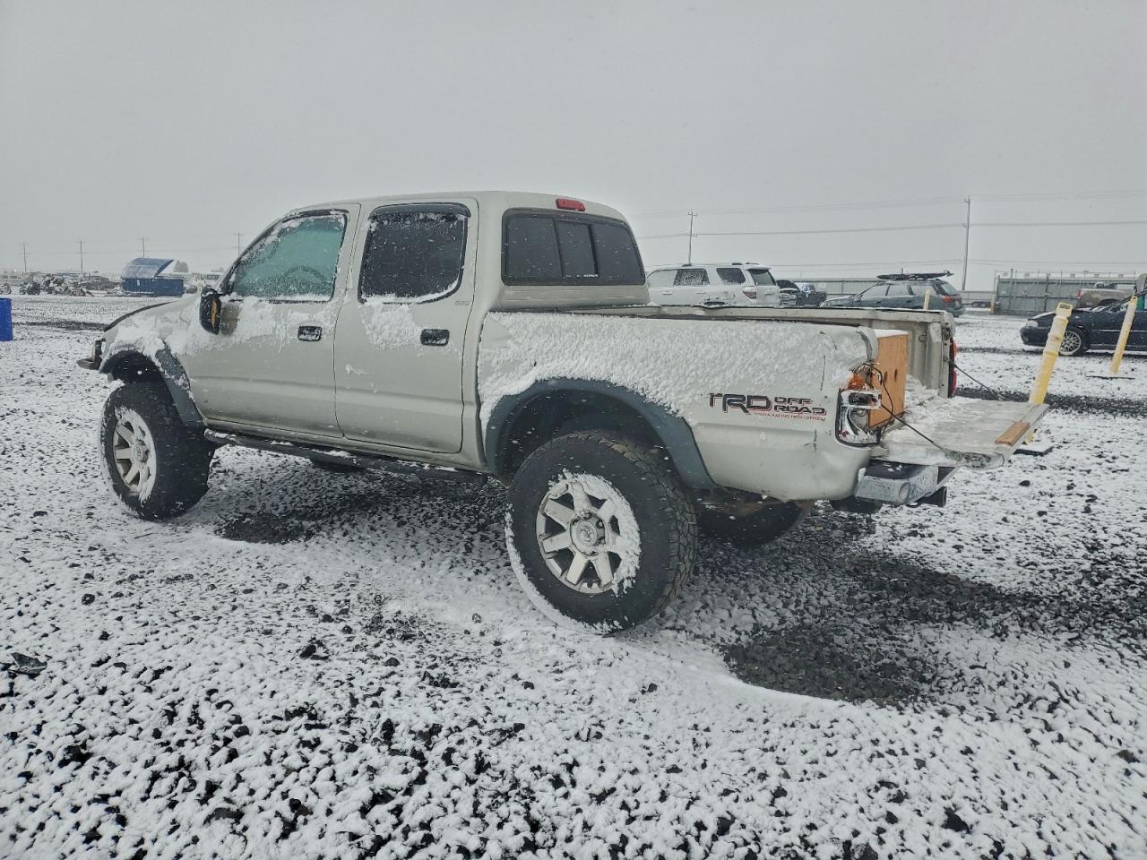 2004 TOYOTA TACOMA DOUBLE CAB photo 3