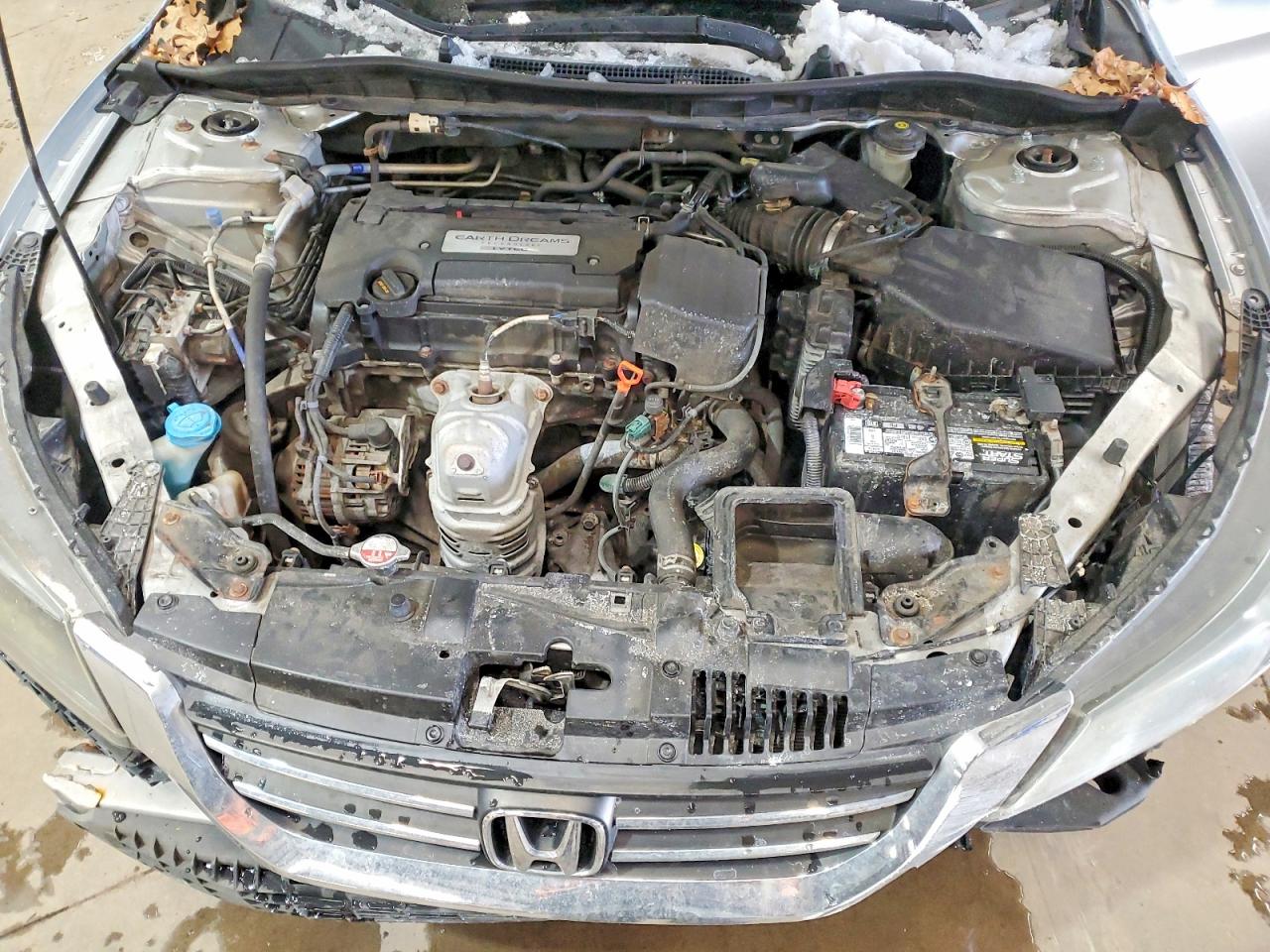 2015 HONDA ACCORD LX photo 21