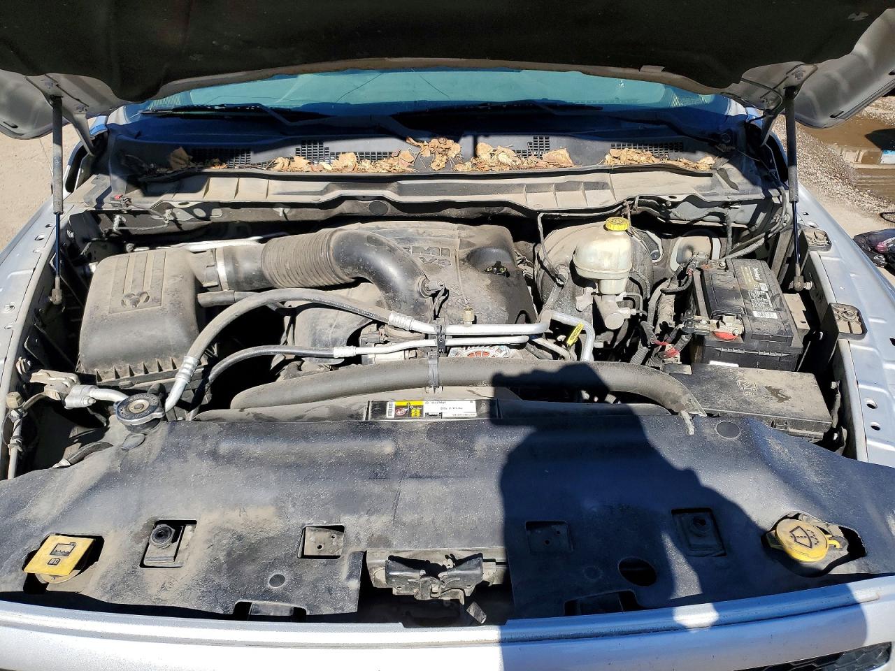 2016 RAM 1500 SLT photo 11