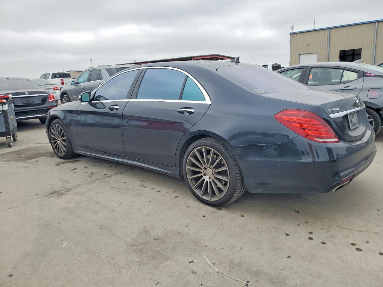 2015 MERCEDES-BENZ S 550 photo 2