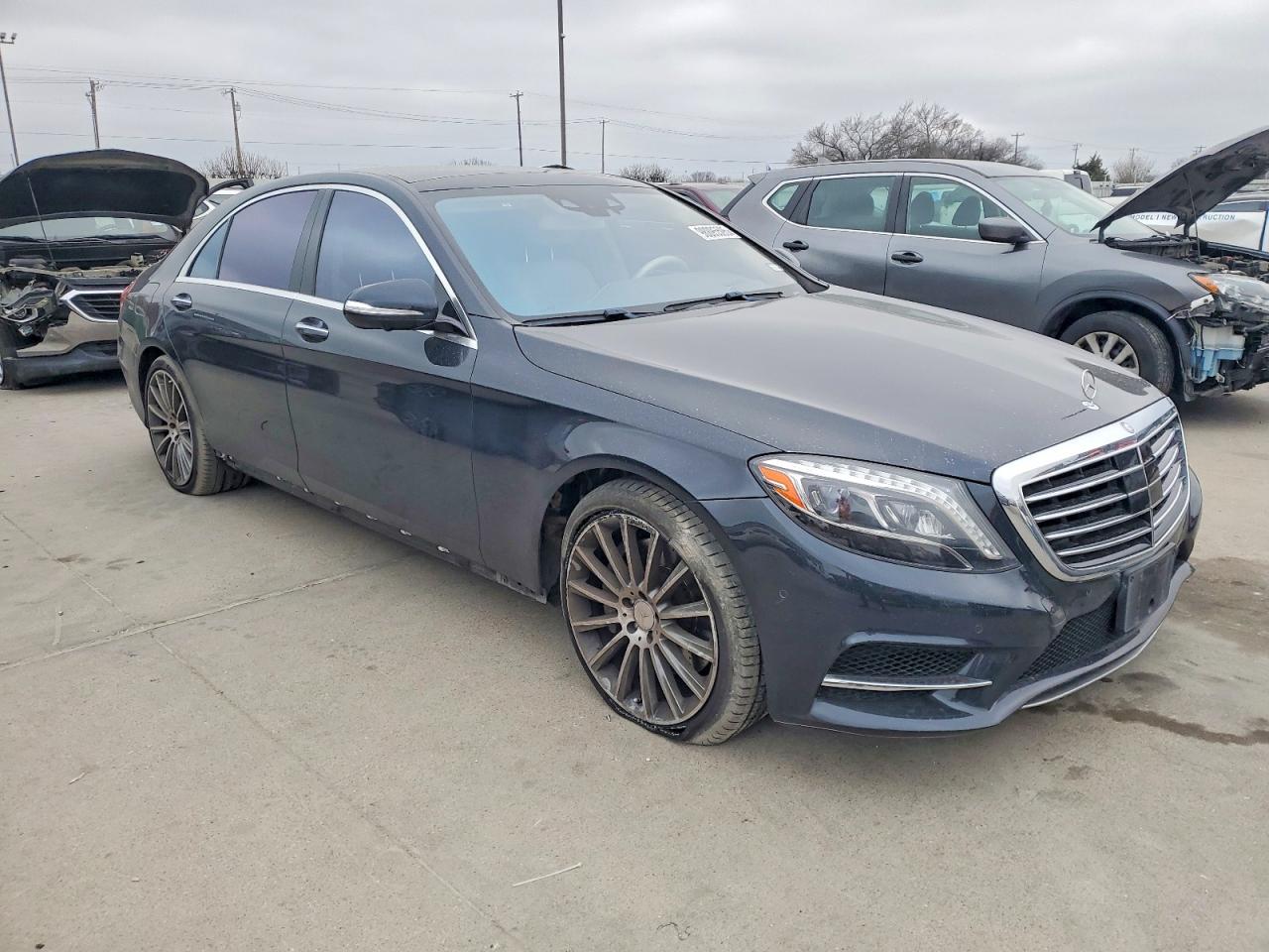 2015 MERCEDES-BENZ S 550 photo 4