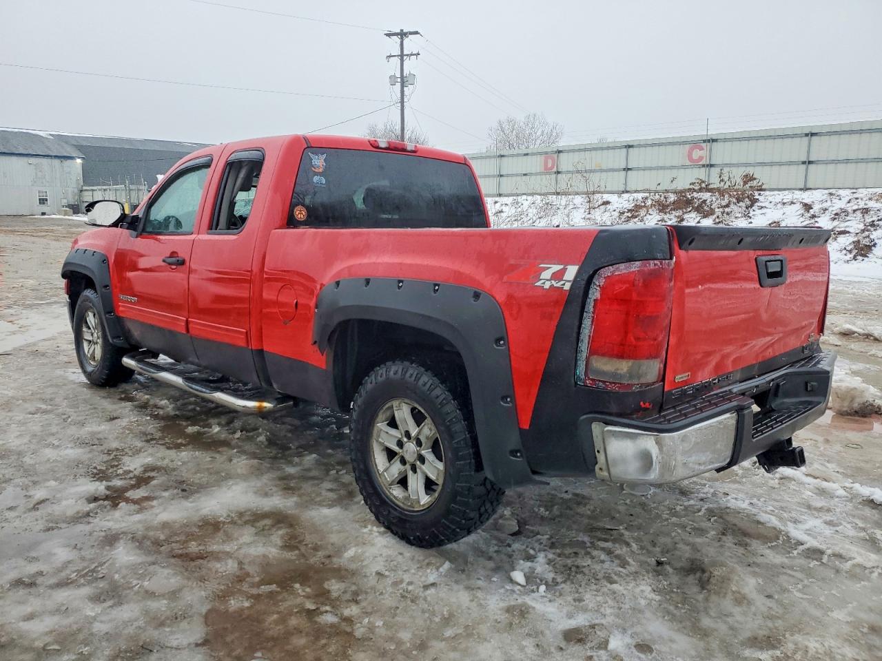 2010 GMC SIERRA K1500 SLE photo 3