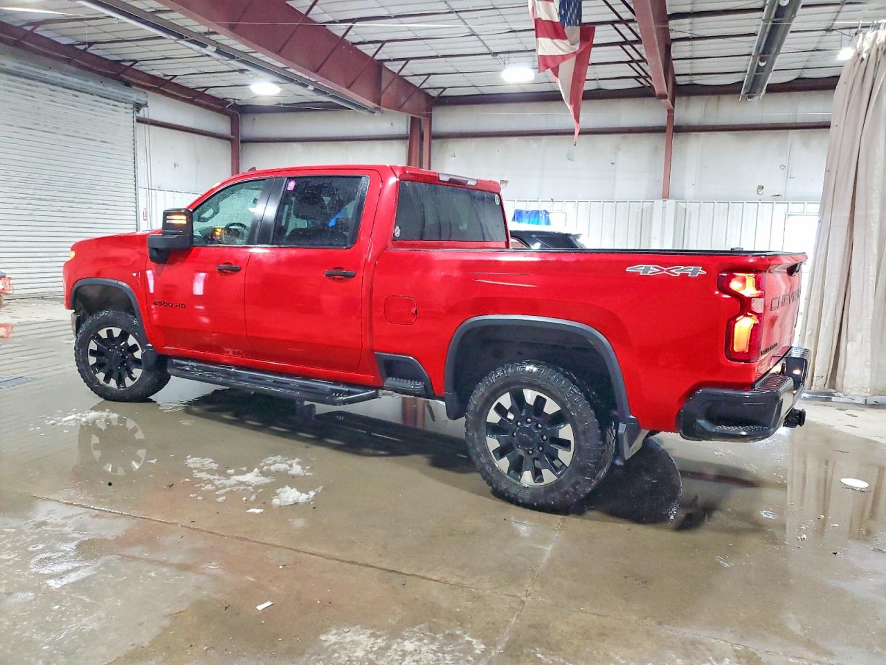 2020 CHEVROLET SILVERADO K2500 CUSTOM photo 2