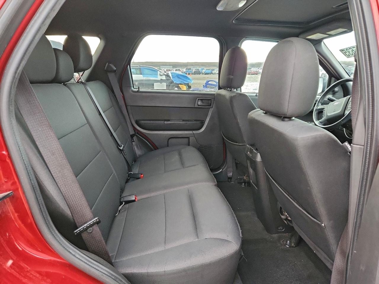 2011 FORD ESCAPE XLT photo 10