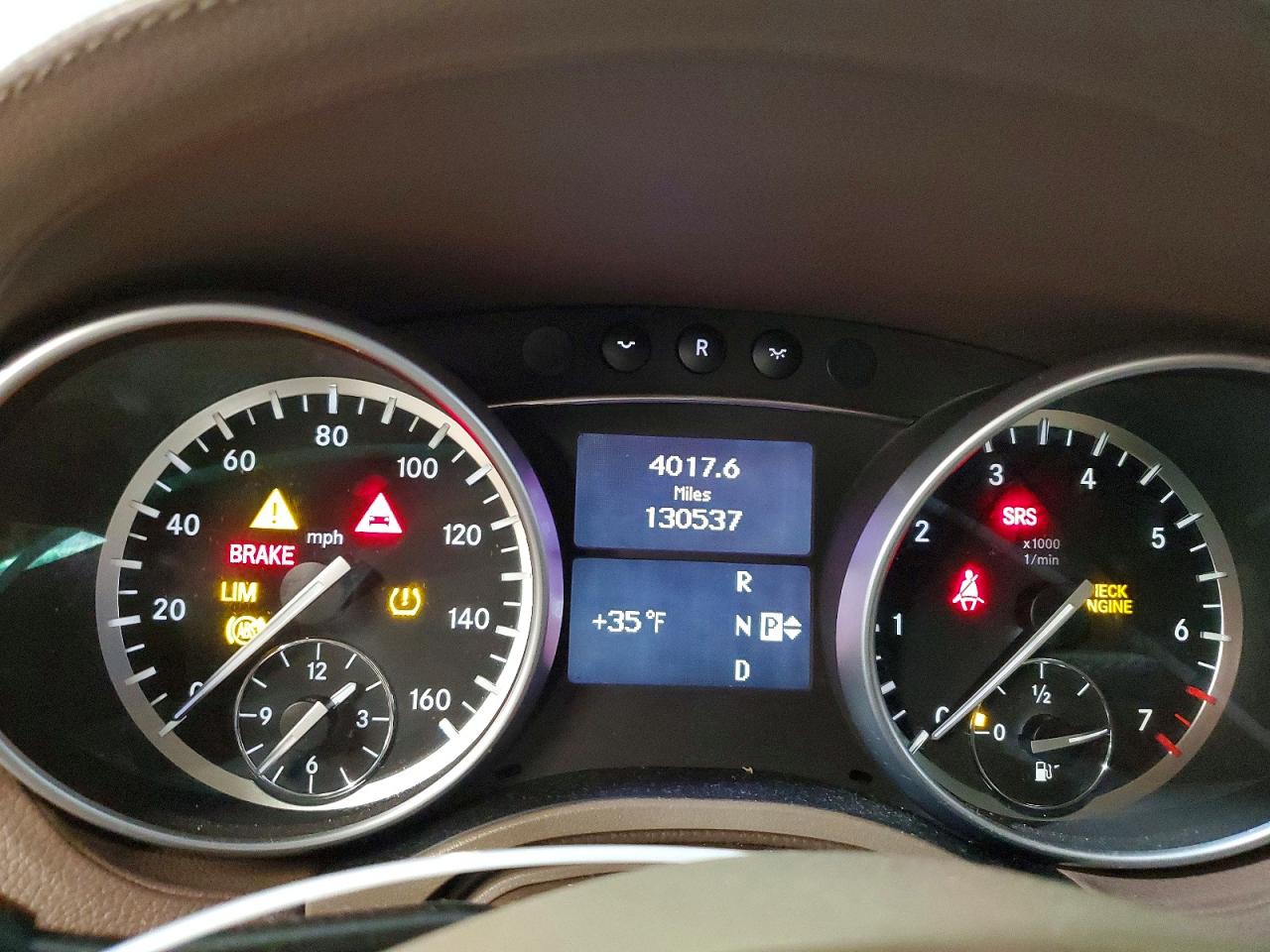 2011 MERCEDES-BENZ GL 550 4MATIC photo 9
