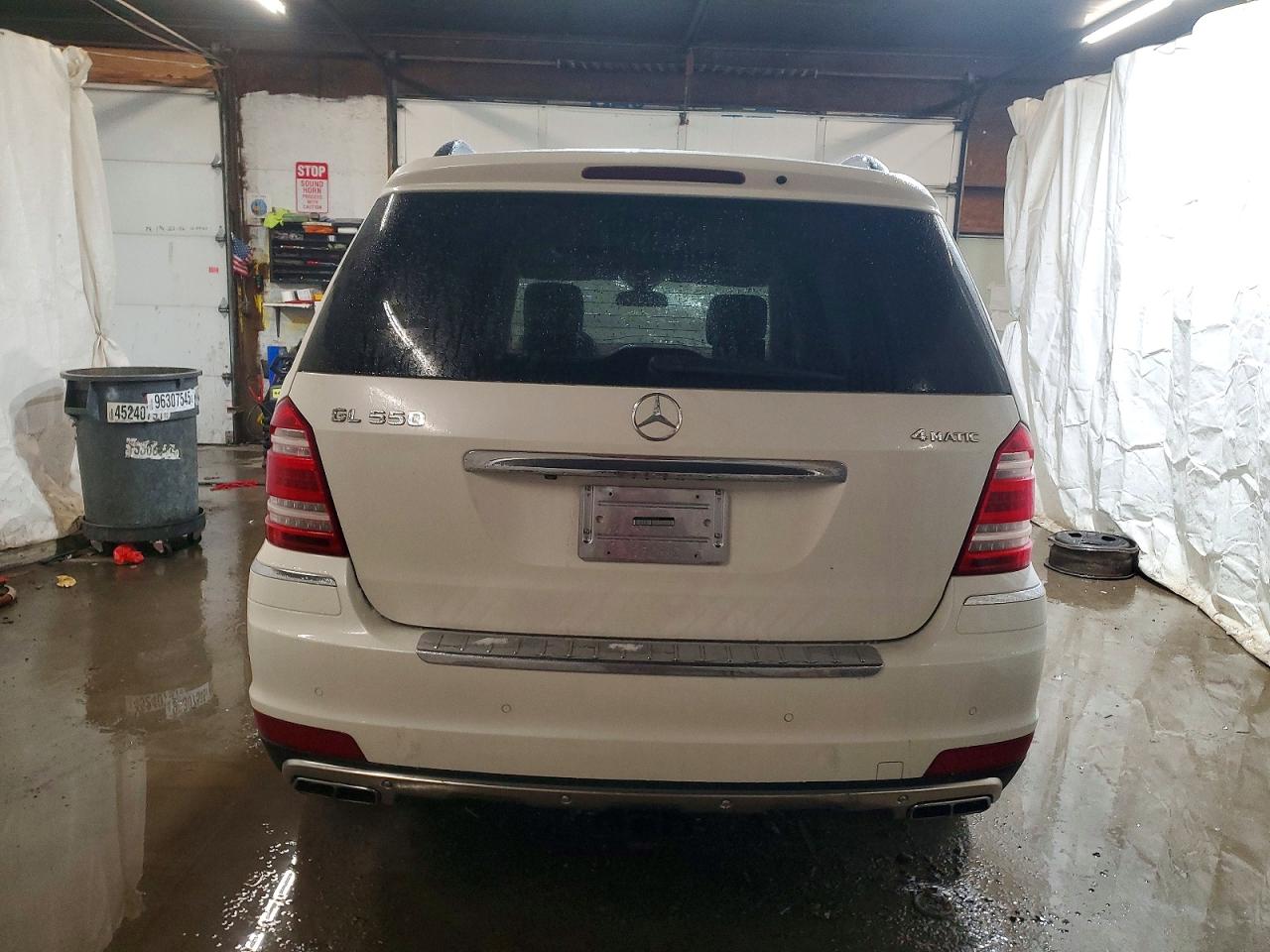2011 MERCEDES-BENZ GL 550 4MATIC photo 6