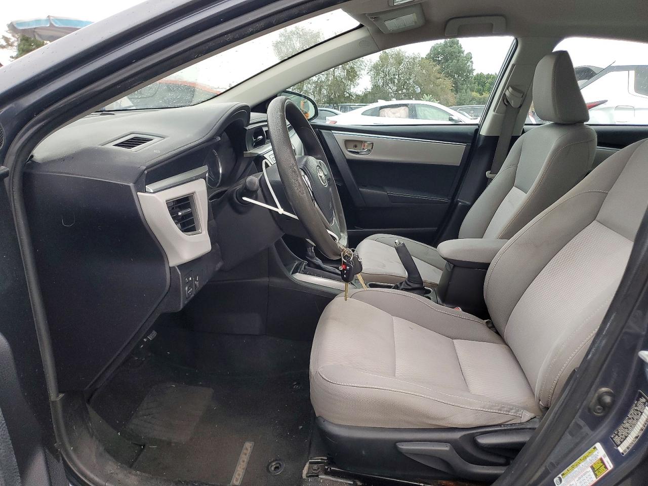 2014 TOYOTA COROLLA L photo 7