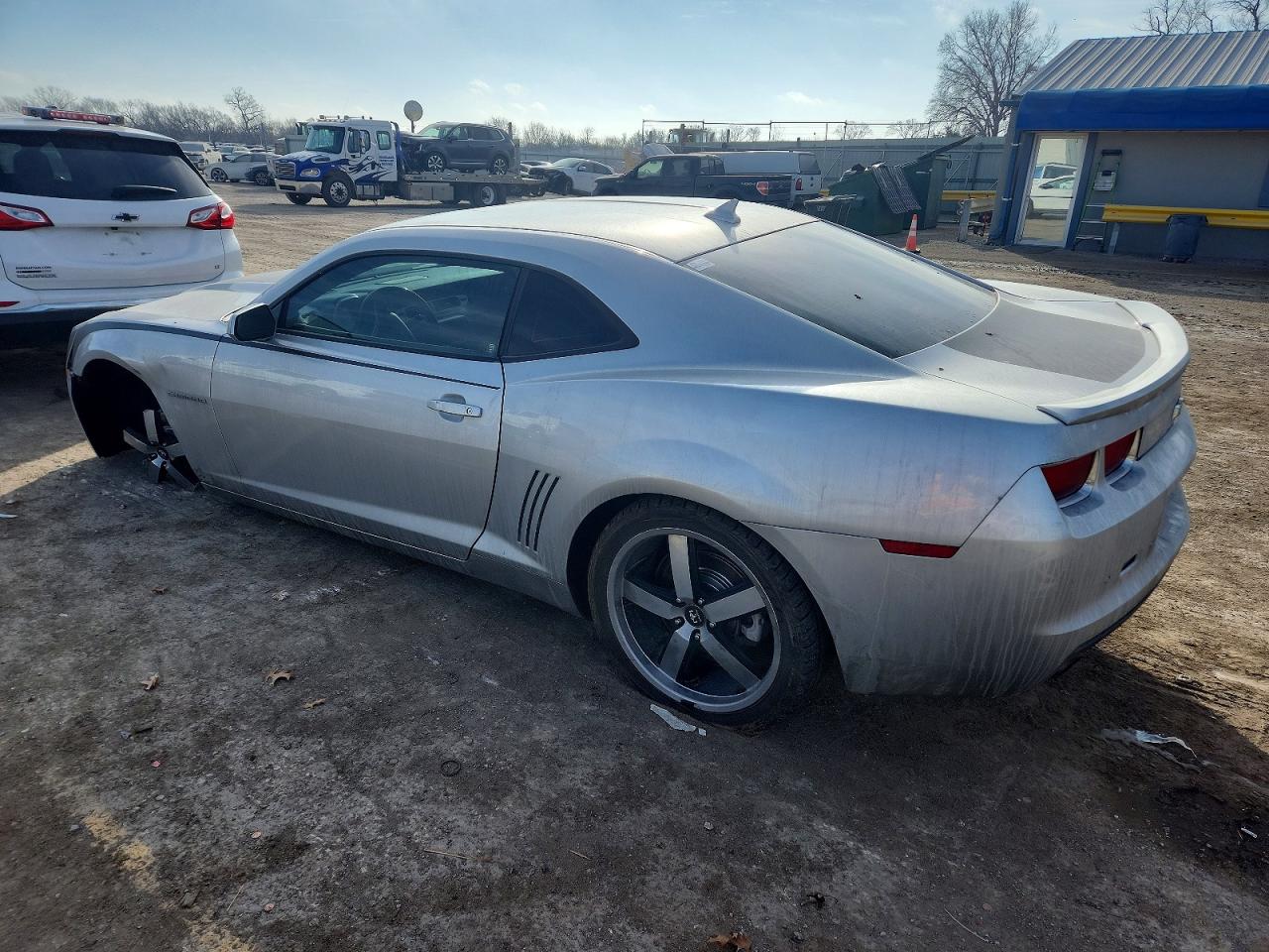 2013 CHEVROLET CAMARO LT photo 2
