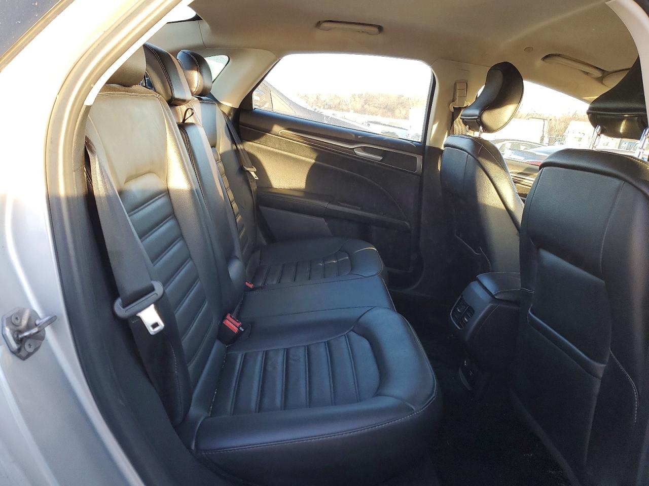 2017 FORD FUSION SE PHEV photo 10