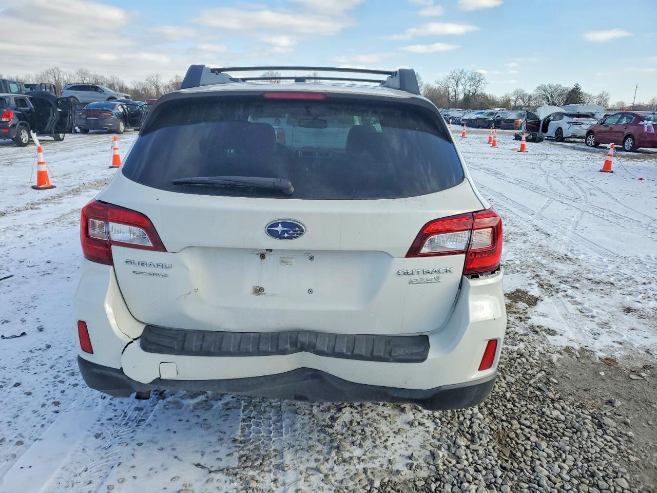 2015 SUBARU OUTBACK 2.5I PREMIUM photo 11