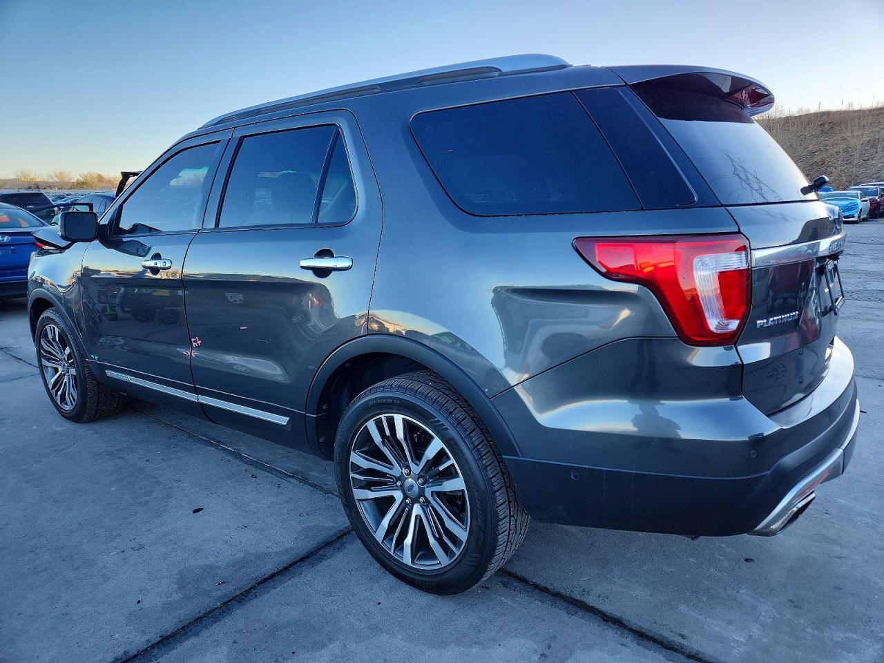 2016 FORD EXPLORER PLATINUM photo 2