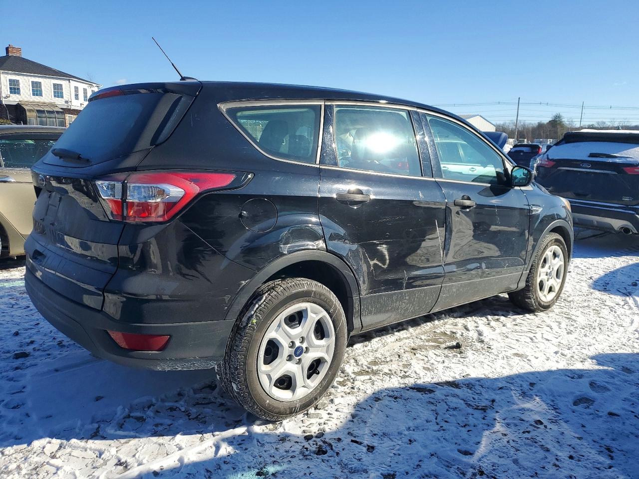 2017 FORD ESCAPE S photo 3