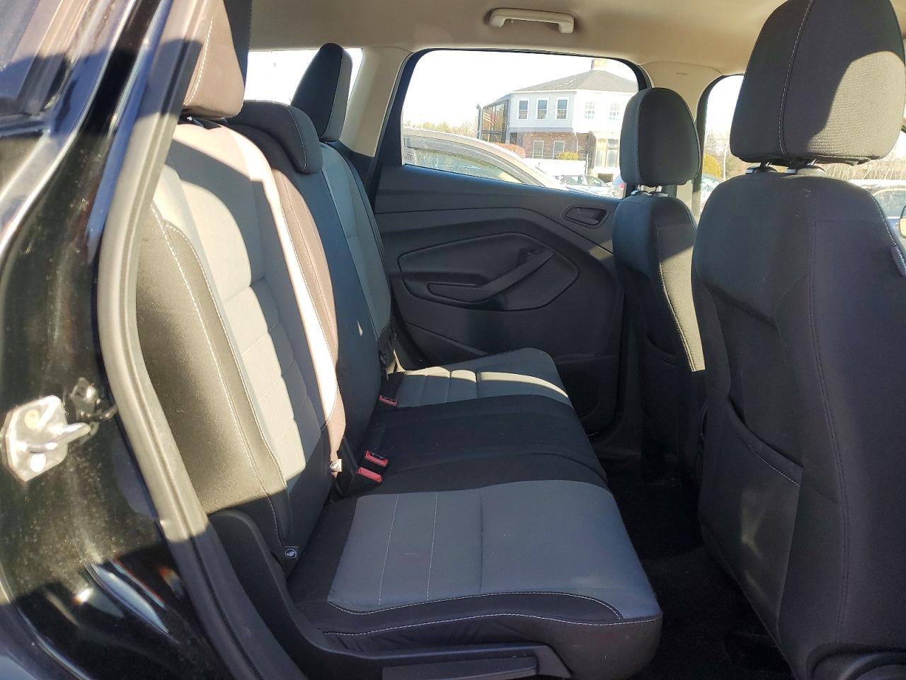 2017 FORD ESCAPE S photo 11