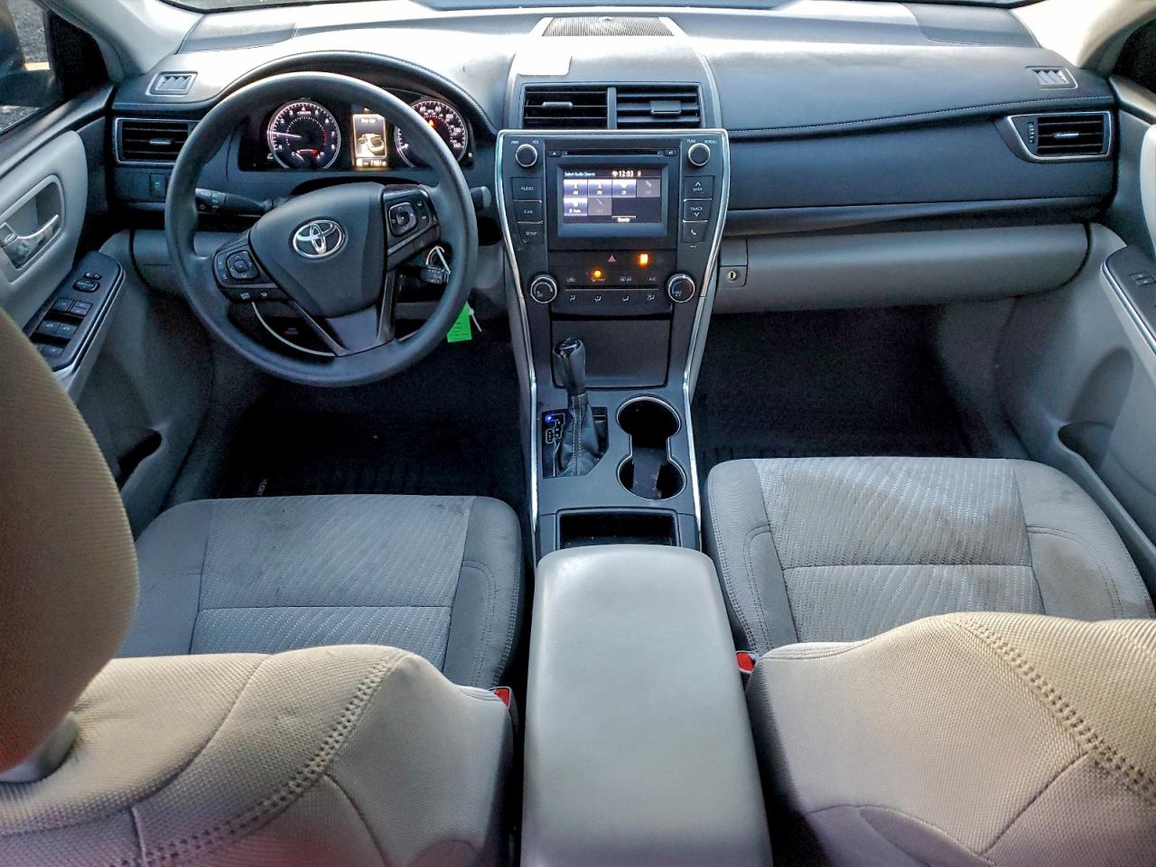 2017 TOYOTA CAMRY LE photo 8