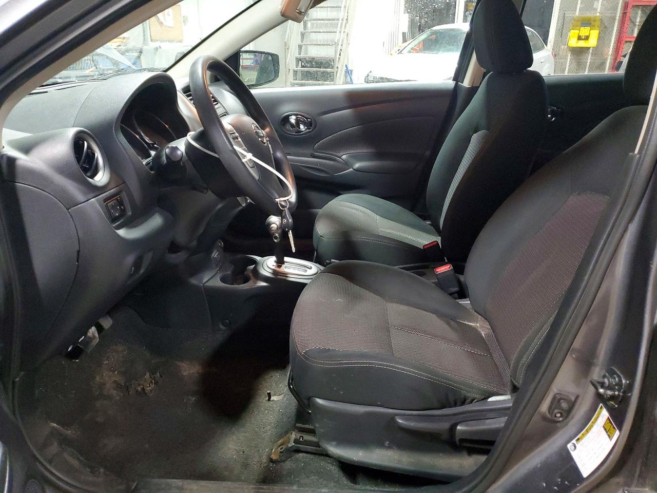 2019 NISSAN VERSA S photo 7